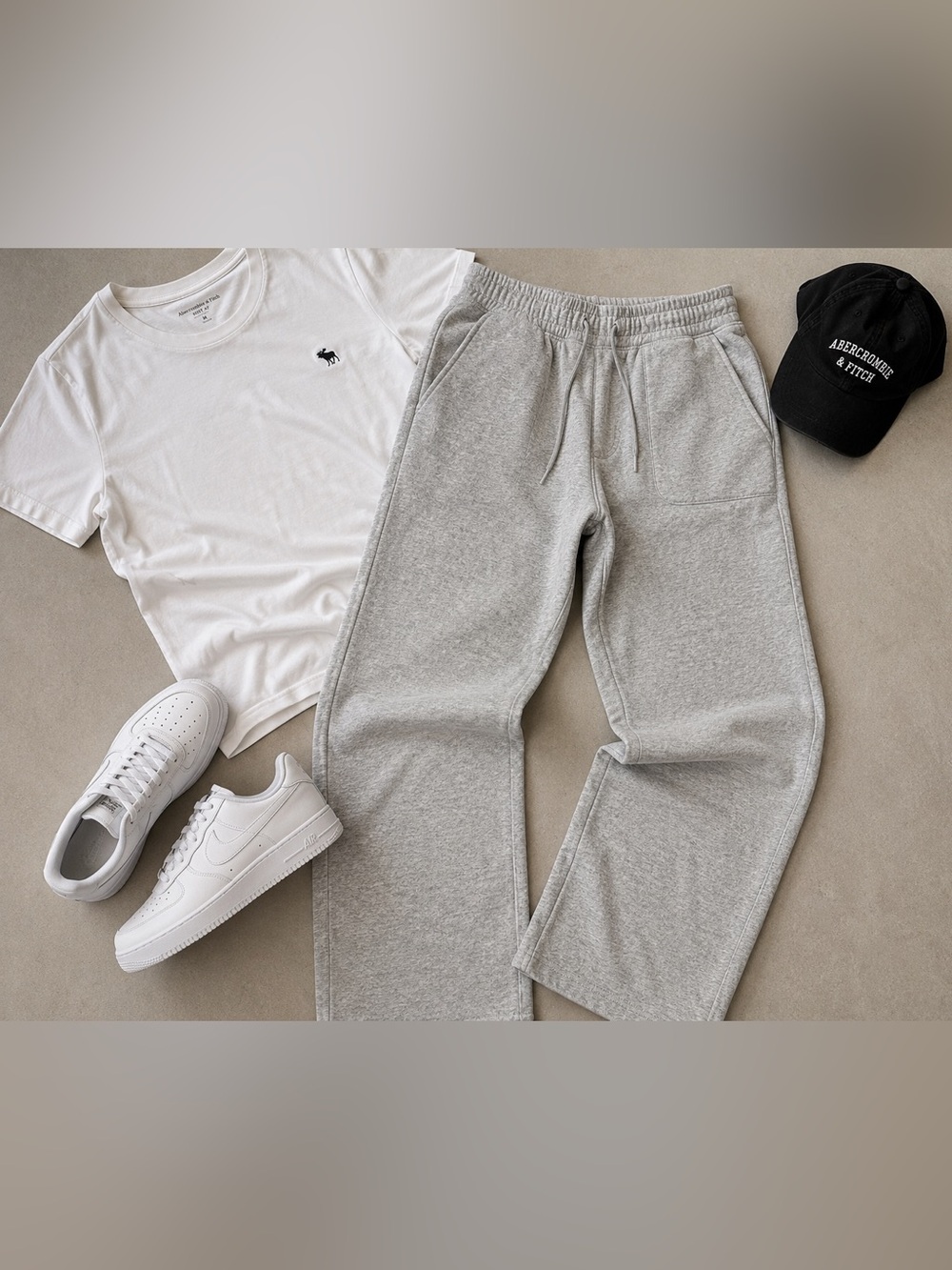 Abercrombie & Fitch Men’s SoftAF Gray Straight Leg Sweatpants M